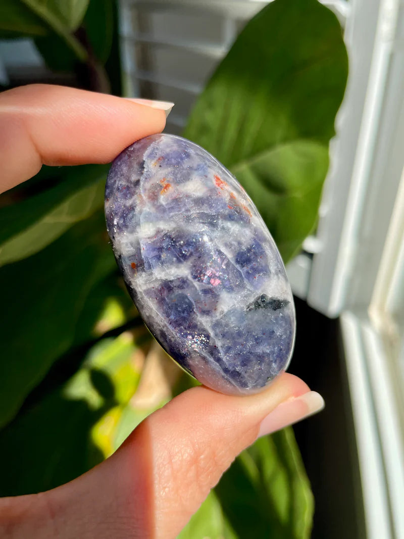Shining Iolite Shiva